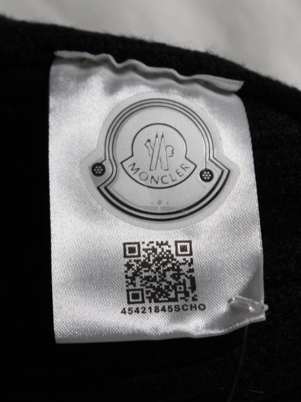 Moncler  Beanie Knit Hat One Size One Size O/S - Picture 5 of 6